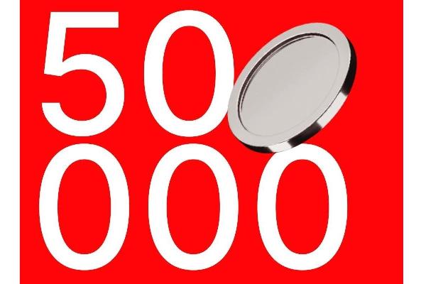 Сделки с облигациями в первые торговые выходные заключили почти 50 тыс. человек